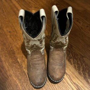 Kids cowboy boots- size 10